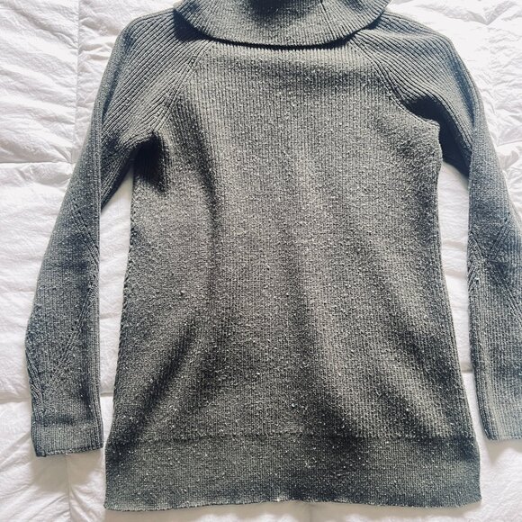 Olive Green speckled sweater from Talbots - size Petite with a Cowl Neckline - Picture 4 of 6